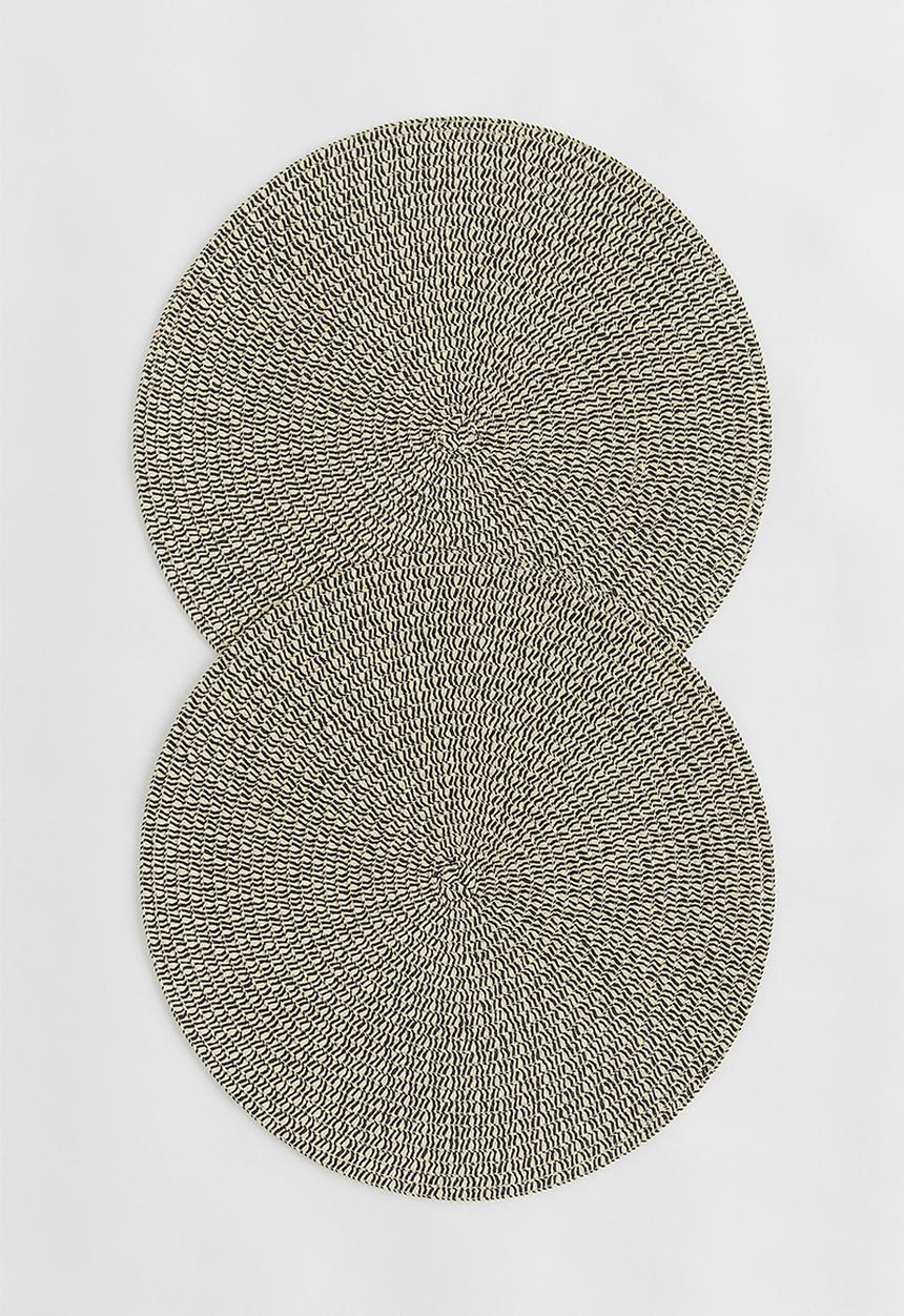 H&M - 2-Pack round place mats - light beige black