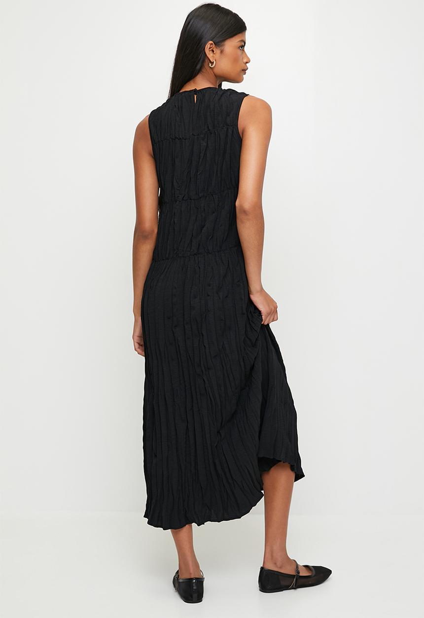 Superbalist - Crinkle Midi Drop Waist Dress - Black