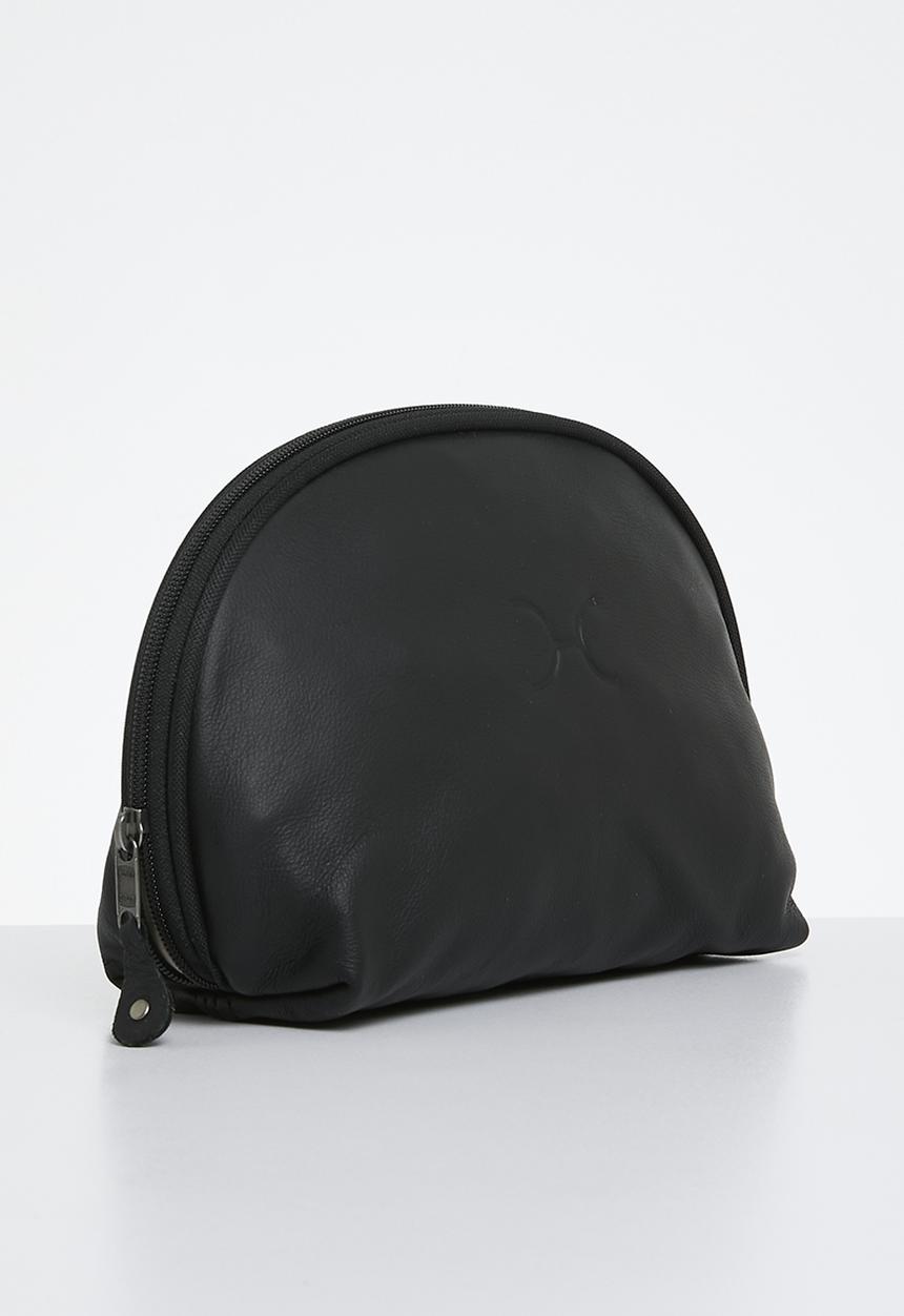 Thandana - Half moon travel pouch Leather - Black
