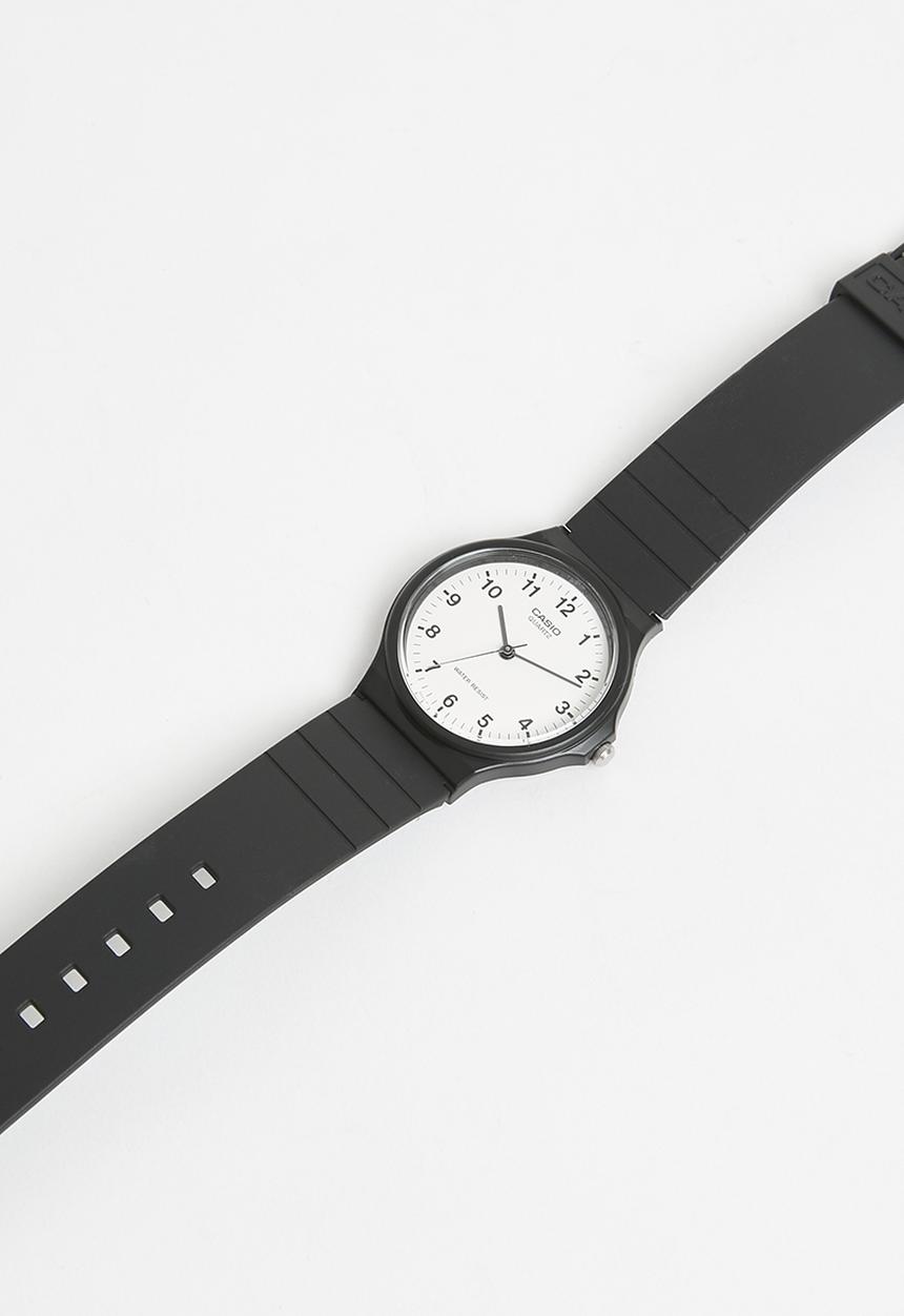 Casio - Analog rnd watch - white & black
