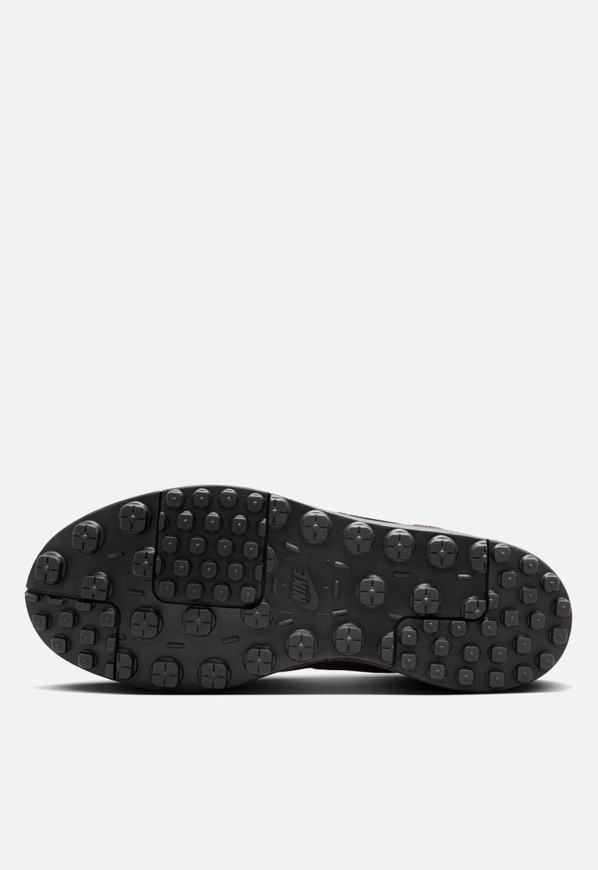 Nike - NIKE C1TY