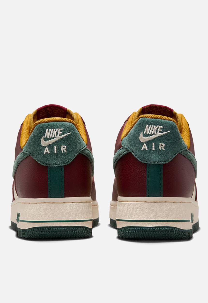 Nike - AIR FORCE 1 ?07 LV8