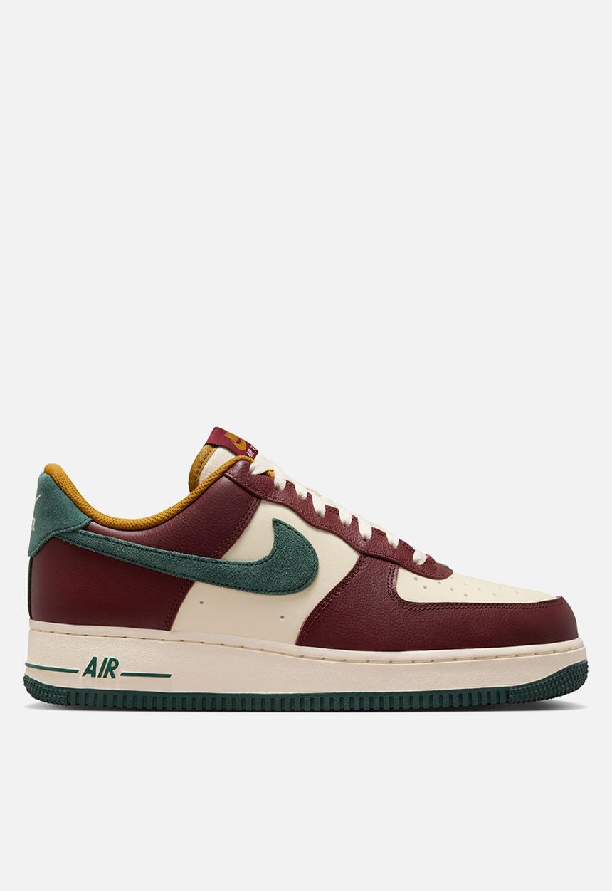 Nike - AIR FORCE 1 ?07 LV8