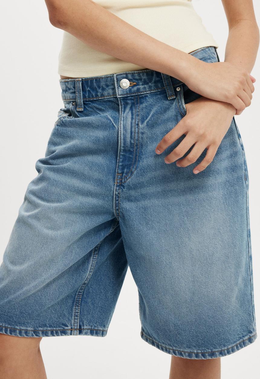 Cotton On - Super Baggy Denim Jort - Blue Haze