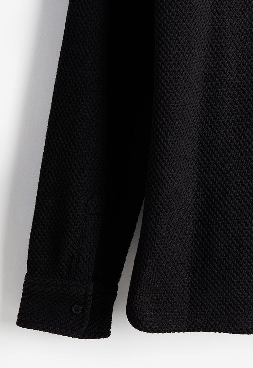 H&M - Regular fit hole-knit shirt - black