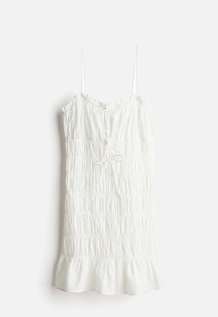 H&M - Smocked bodycon dress - cream 