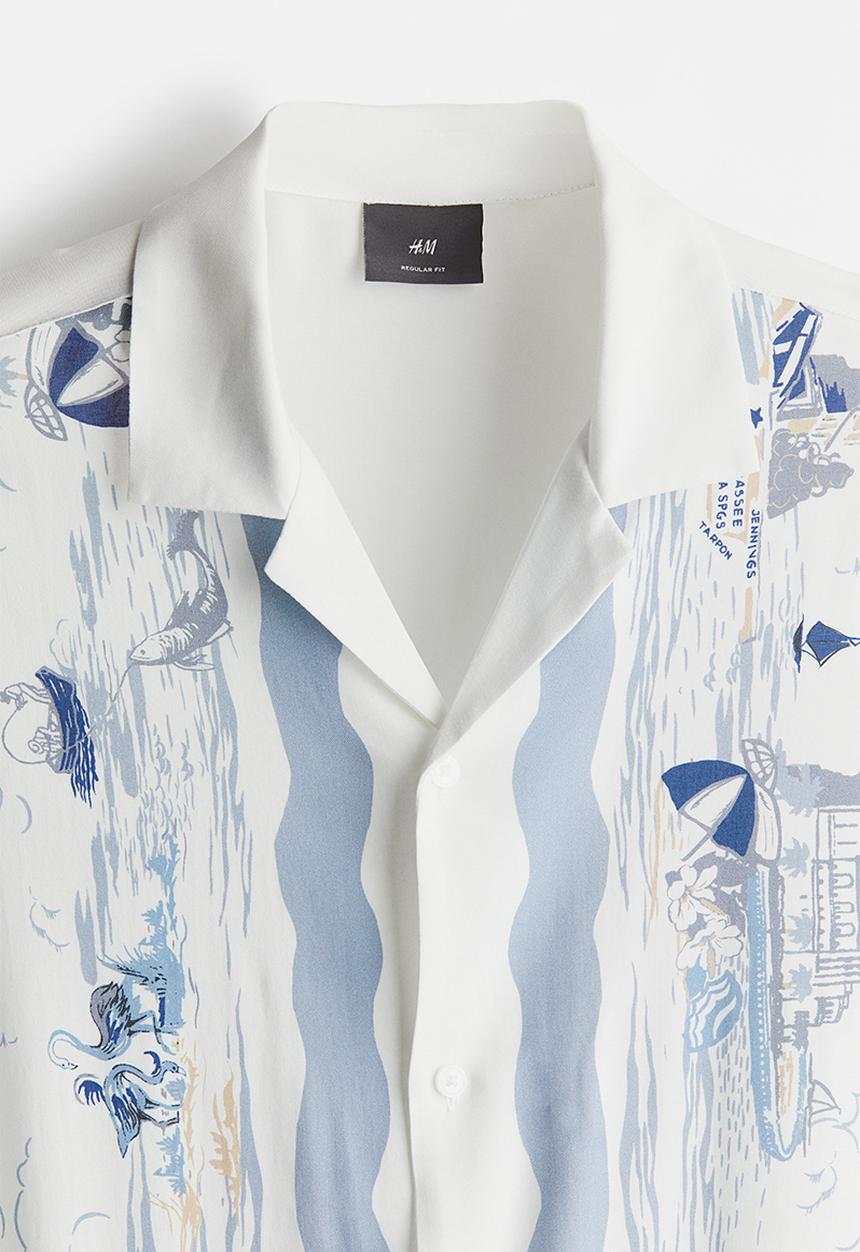 H&M - Regular fit printed resort shirt - blue/riviera