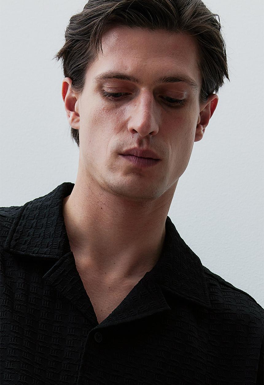 H&M - Loose fit textured resort shirt - black