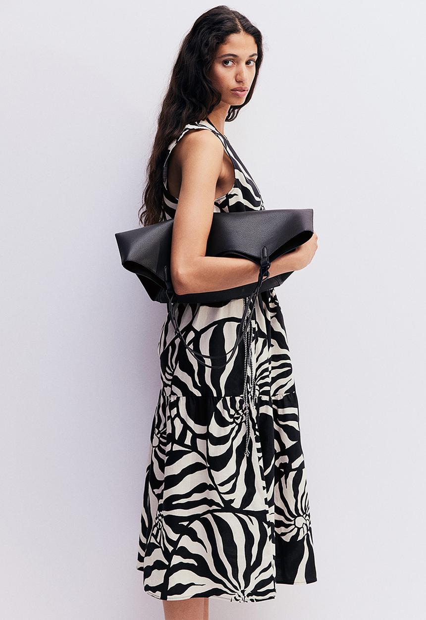 H&M - Drawstring-detail cotton dress - black patterned