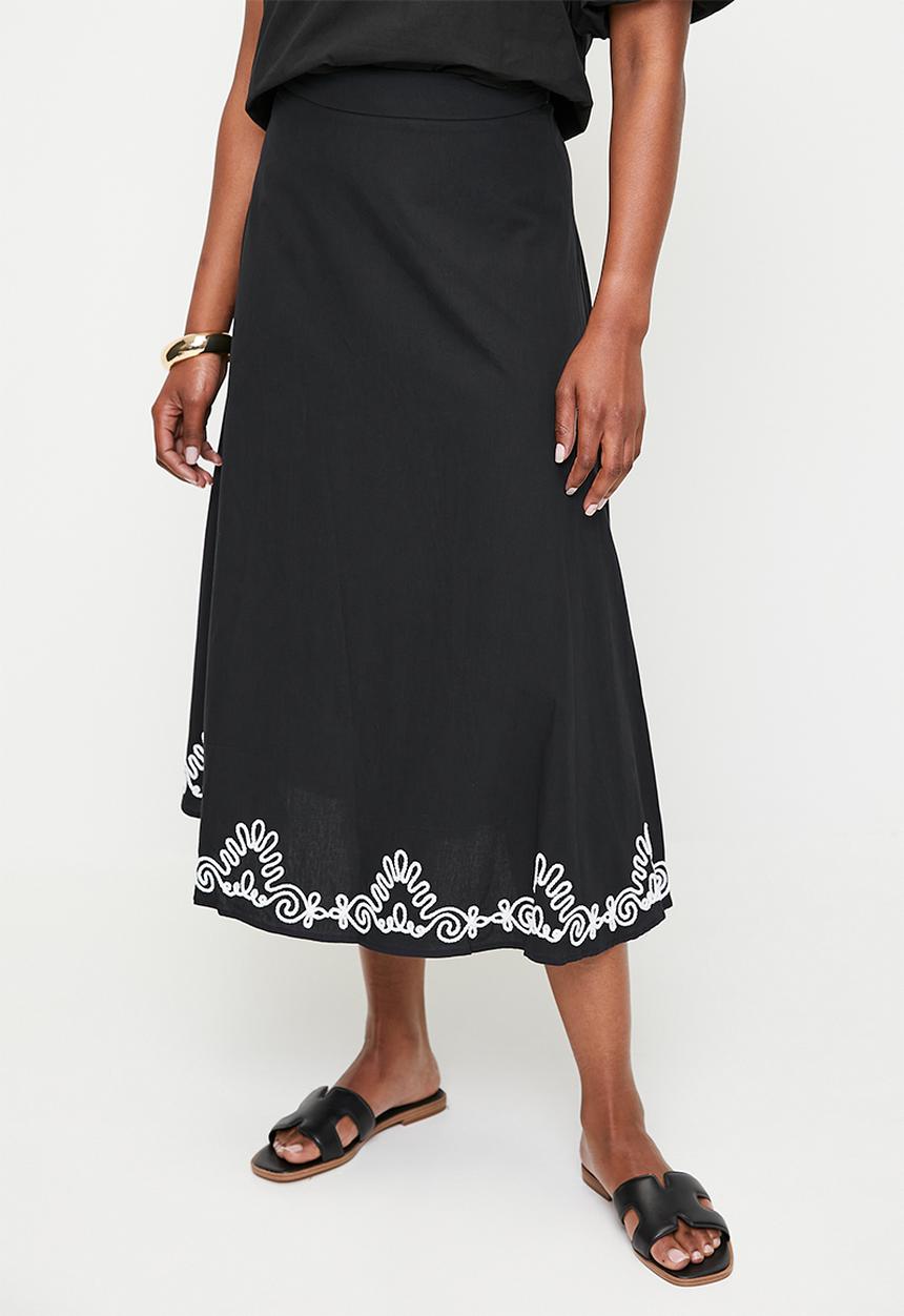 edit - Embroidered Hem Circle Skirt (CO-ORD) -Black