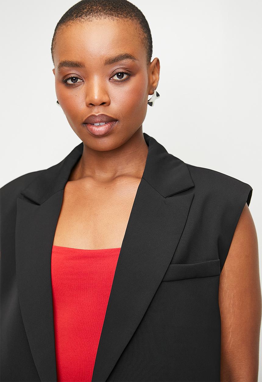 Sleeveless blazer co-ord - black