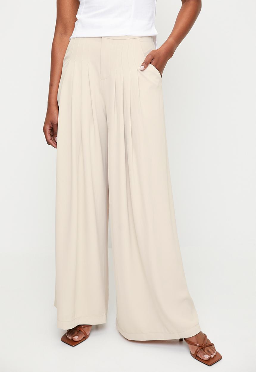 edit - Sewn in pleated pants - neutral