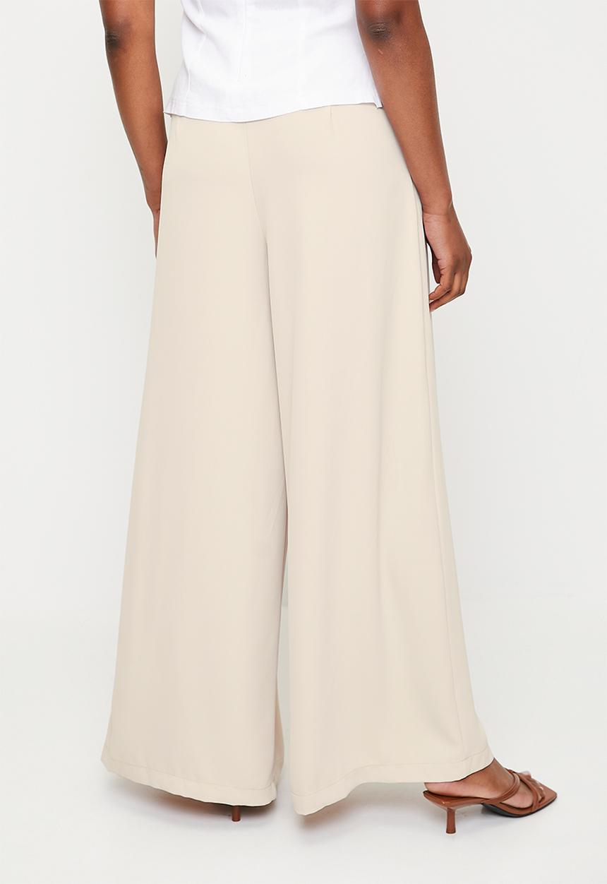 edit - Sewn in pleated pants - neutral