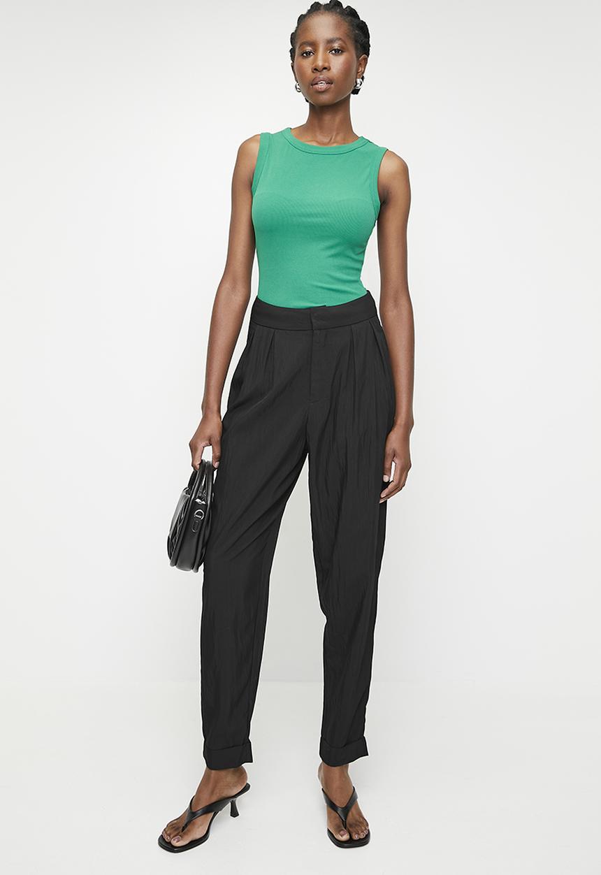 Superbalist - Pleat detail barrel leg - black