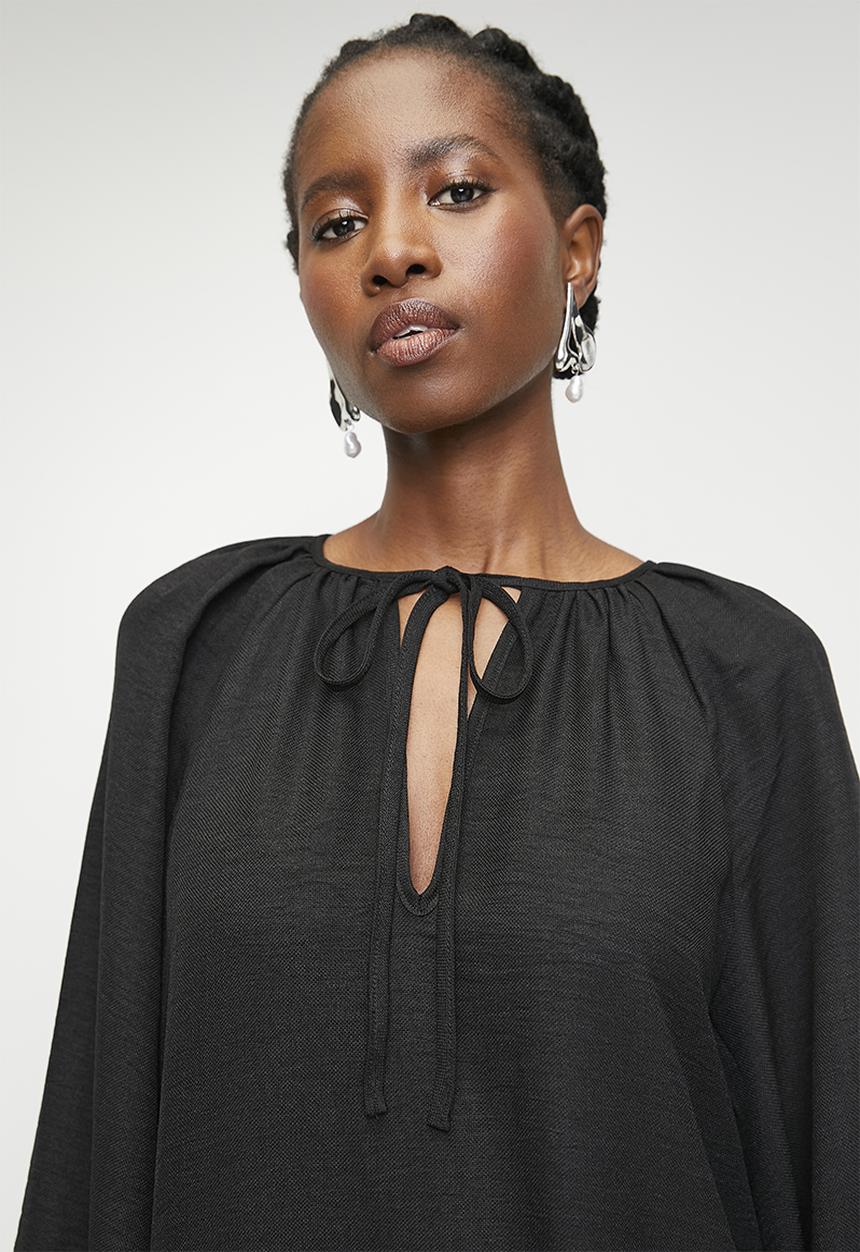 Superbalist - Volume sleeve Maxi Tunic with Slit - Black