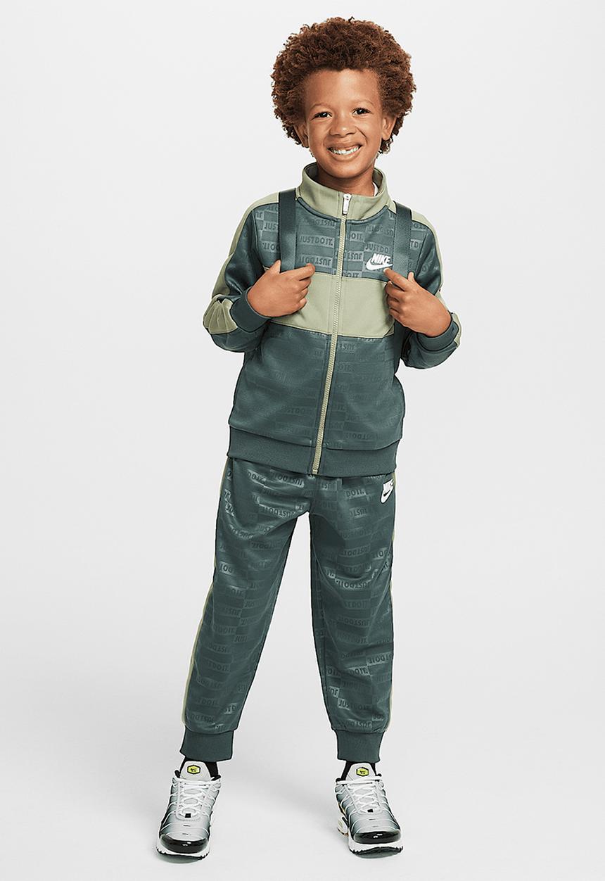 Nike - Nkb b nsw textured club tricot - vintage green