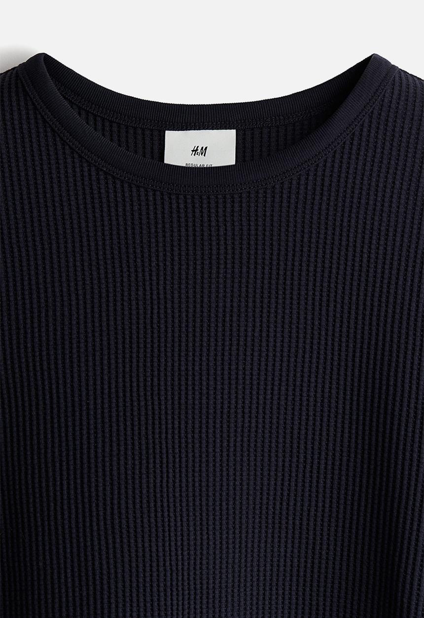 H&M - Regular fit waffled T-shirt - navy blue 