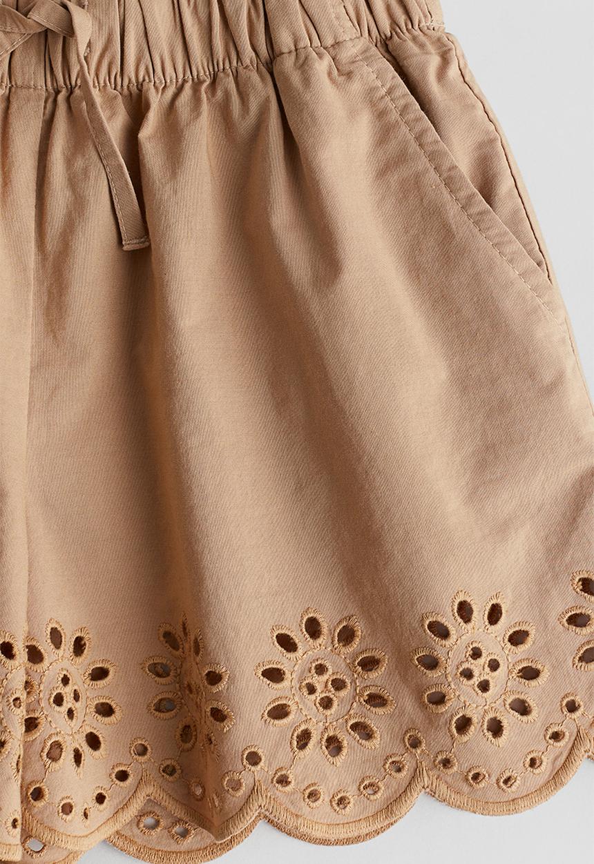 H&M - Broderie anglaise shorts - beige