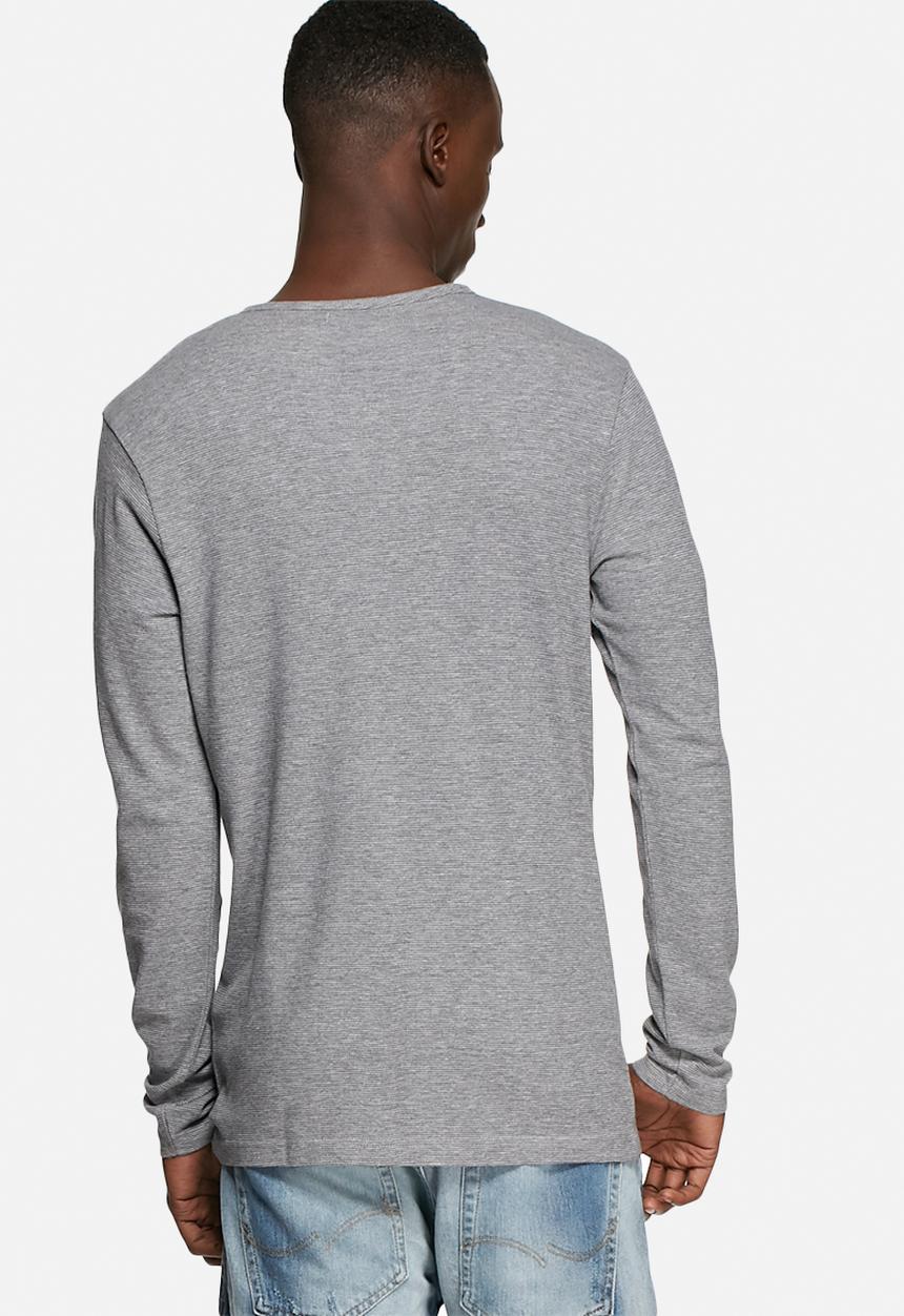 basicthread - Henley tee