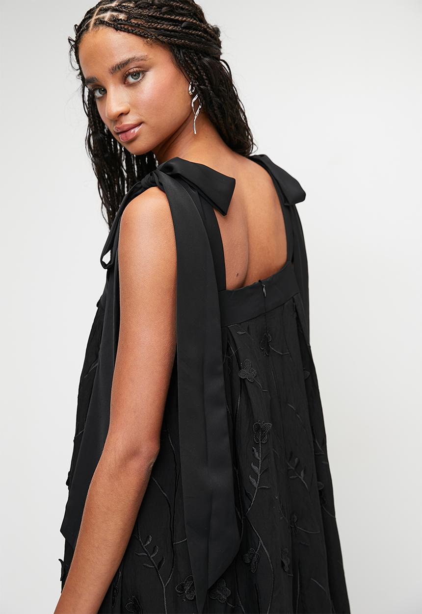 MILLA - Textured midi swing dress with bows - black