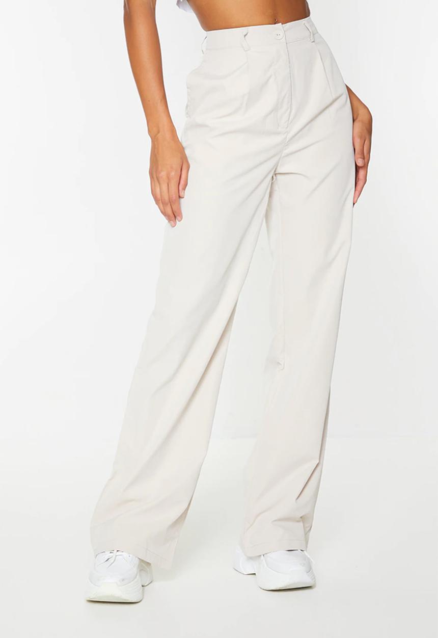 PrettyLittleThing - Peach Skin Straight Leg Trousers - Stone