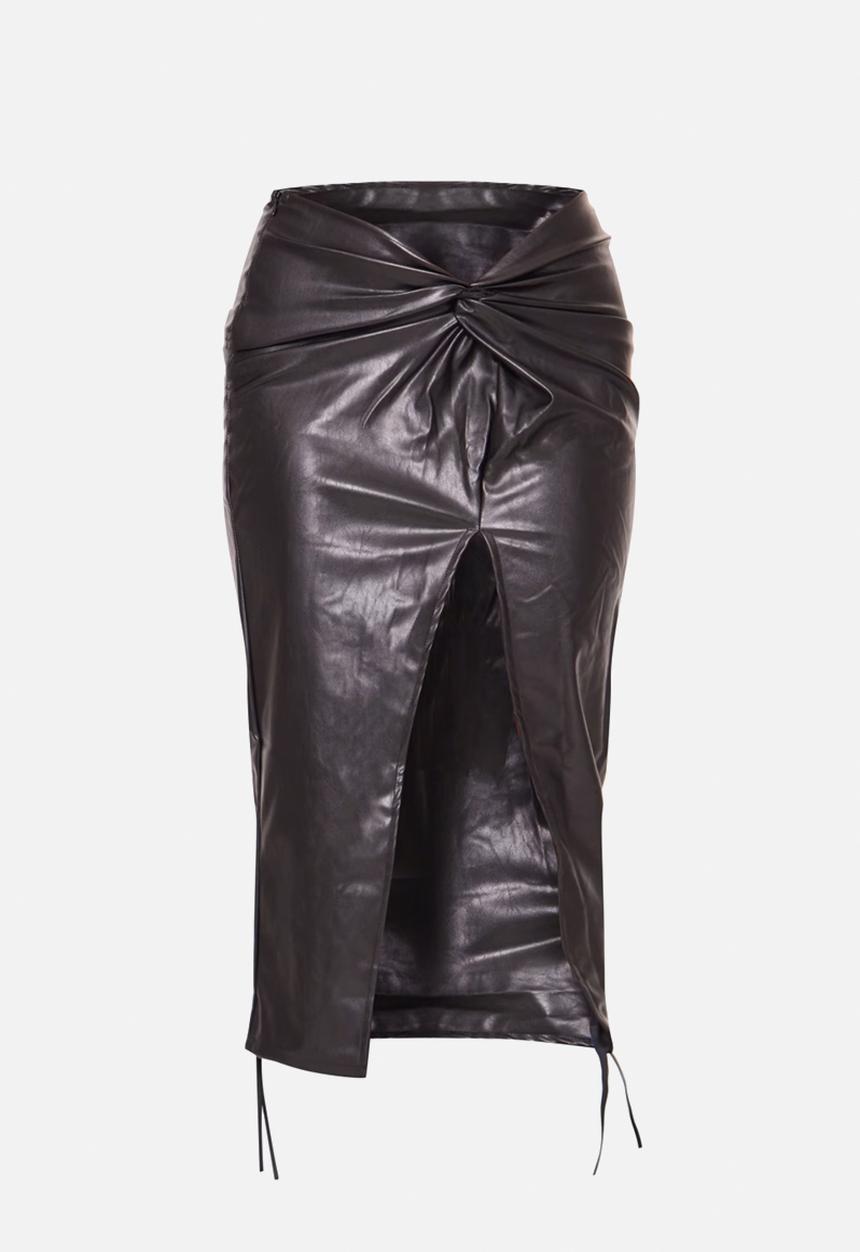 PrettyLittleThing - Faux Leather Twist Detail Front Midi Skirt - Black