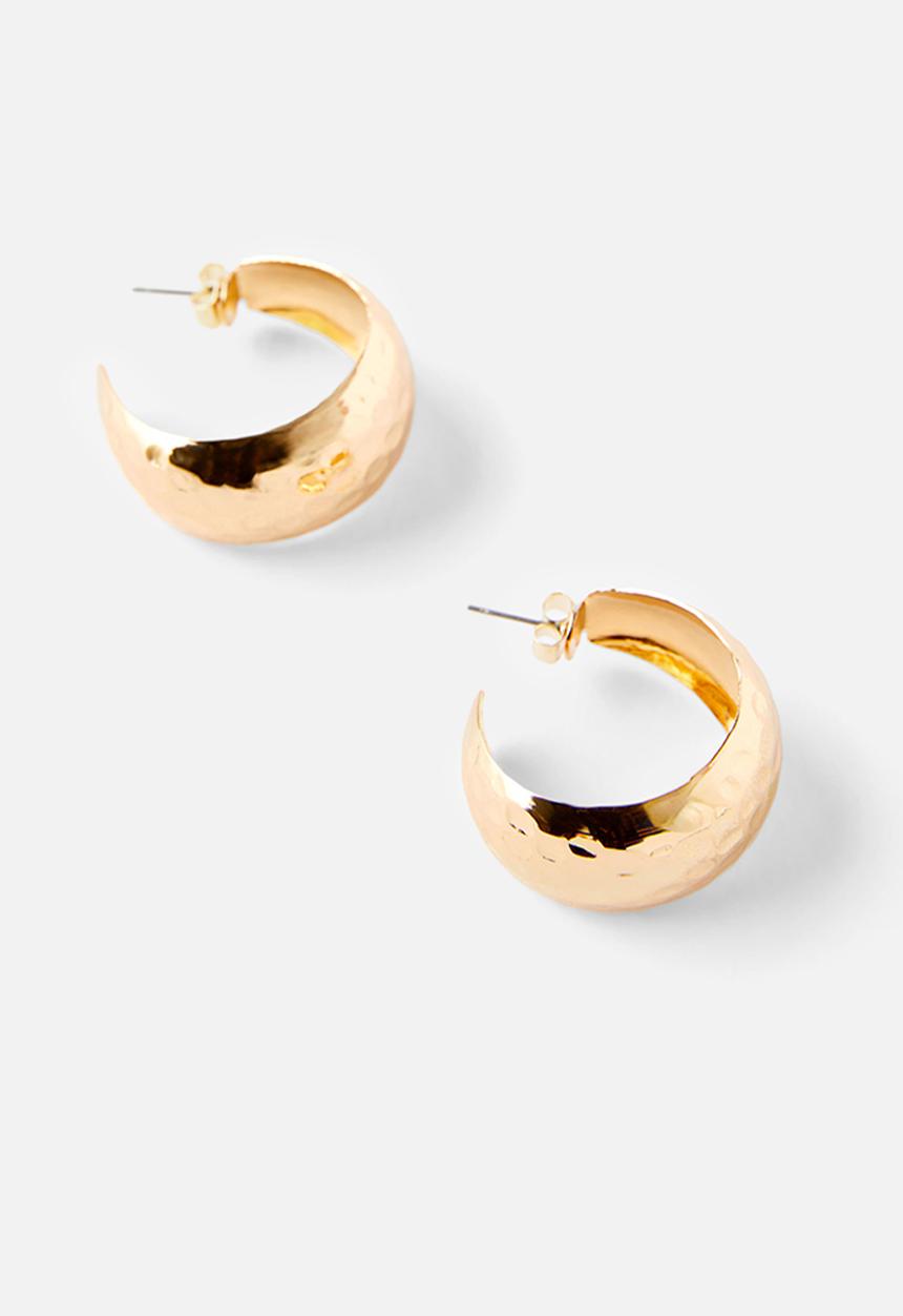 Rubi - Large hoop earring- up hammered hoop