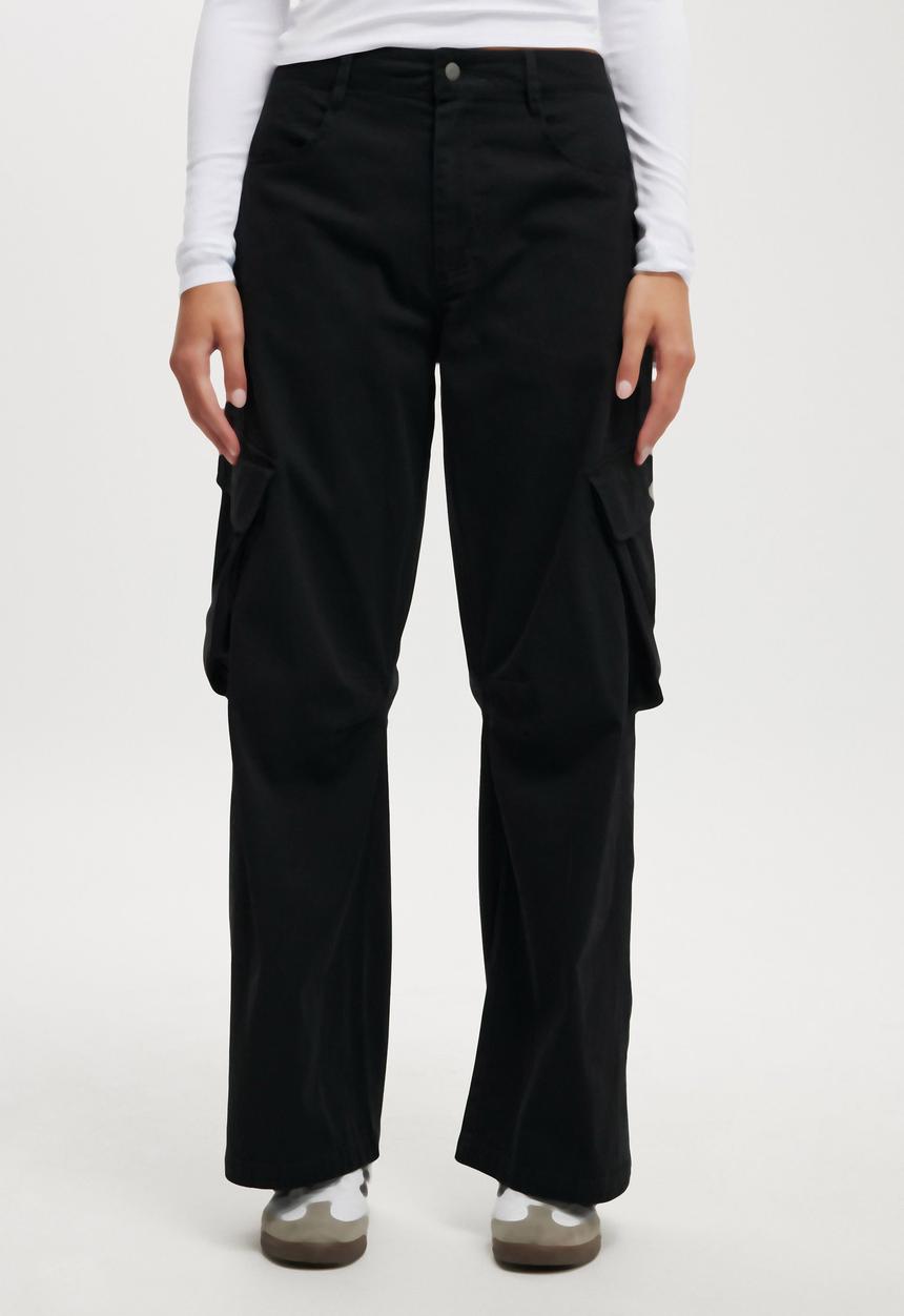 Cotton On - Cody Baggy Cargo Pant - Black