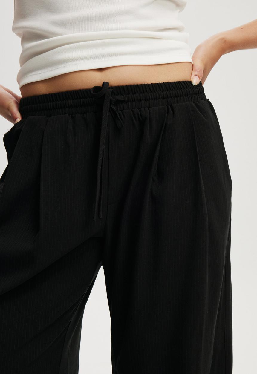Cotton On - Luis Pull On Suiting Pant - Black Pinstripe