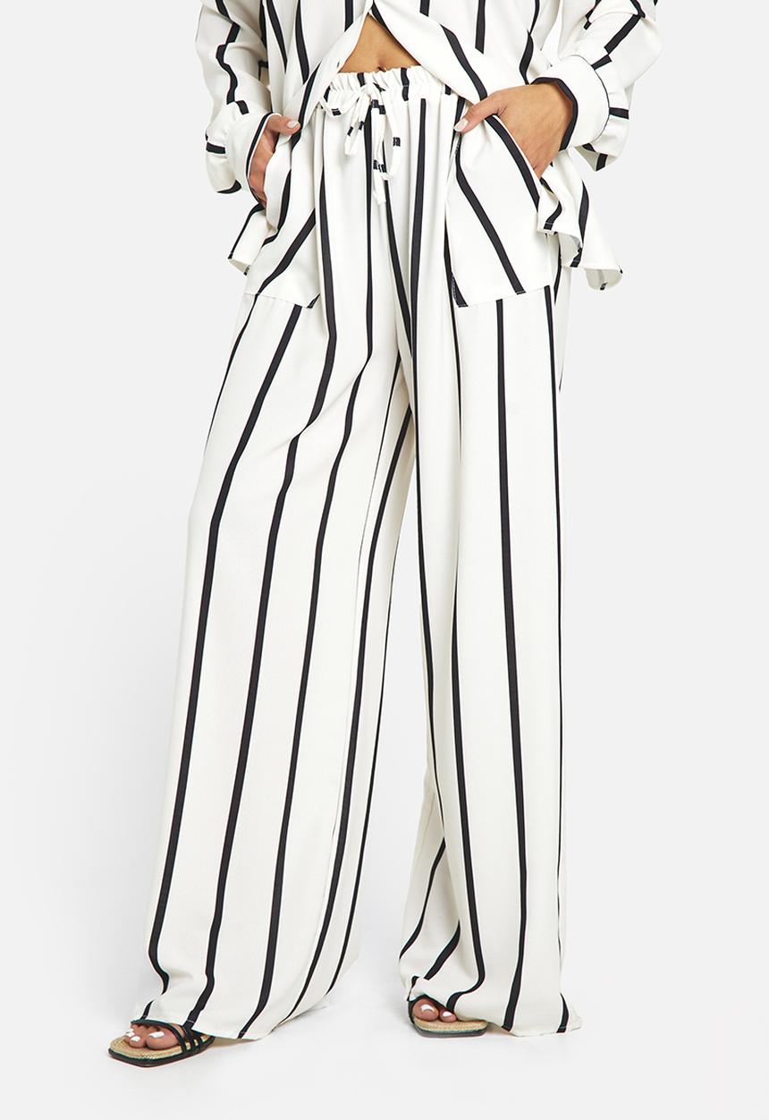 boohoo - Hammered Mono Stripe Wide Leg Trousers - white