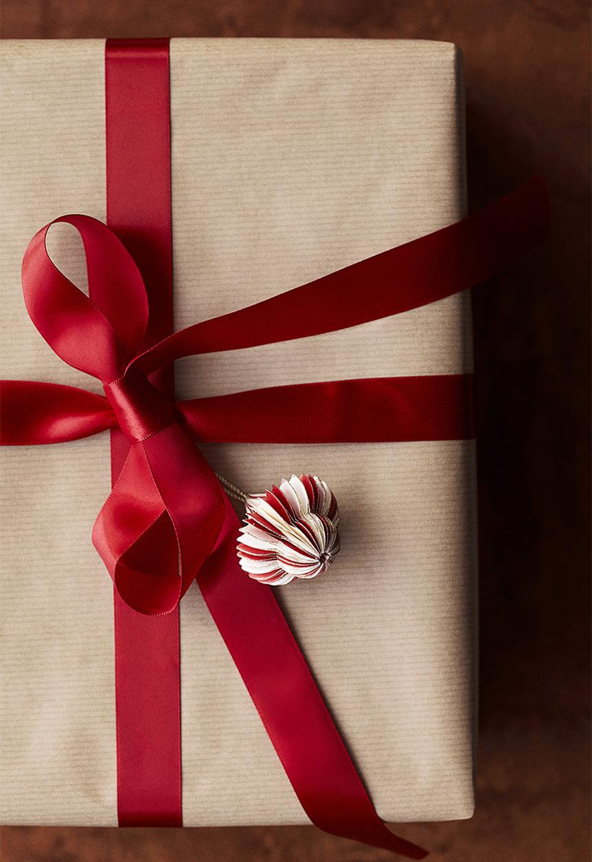 H&M - 6-Pack paper decorations - red striped