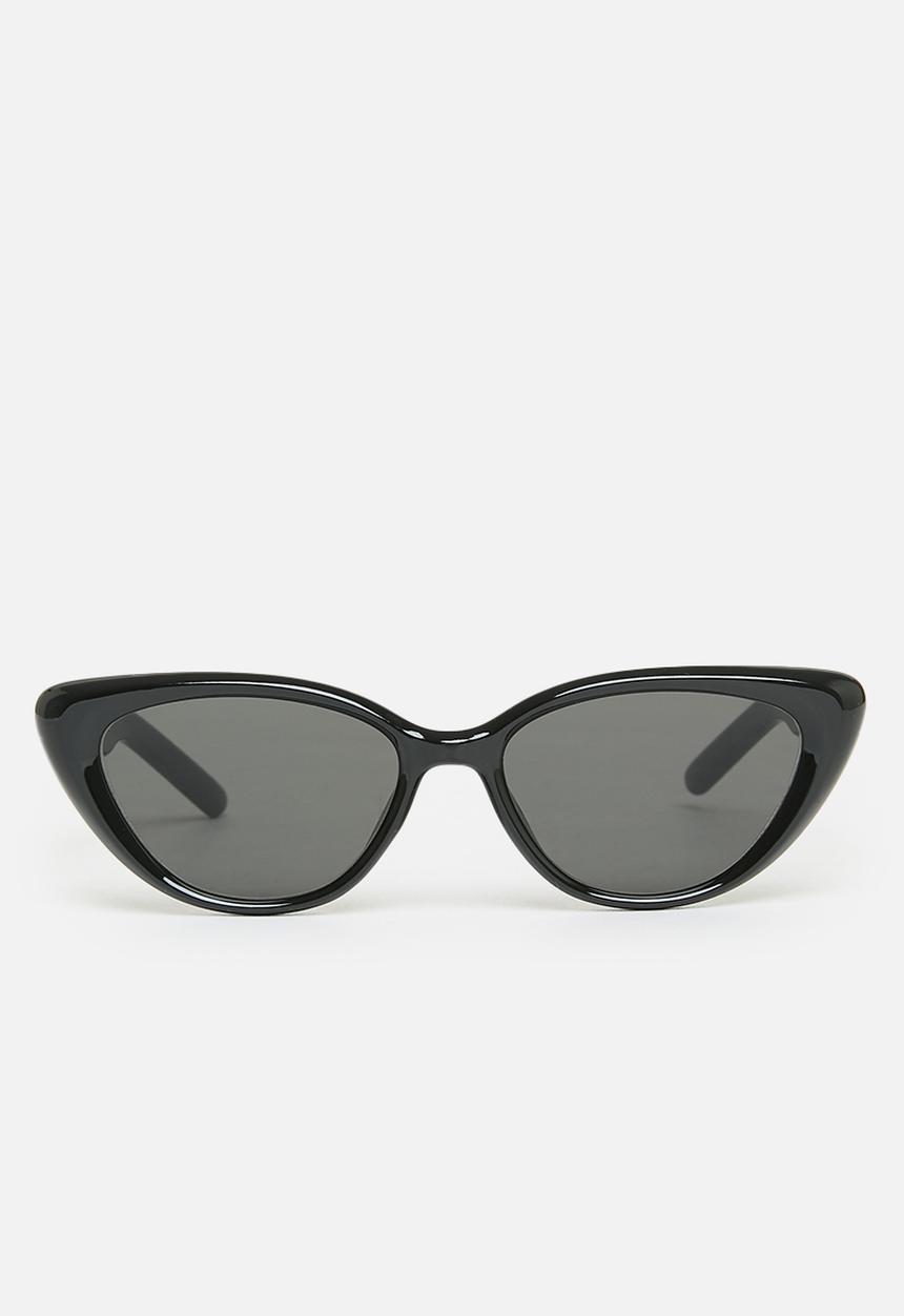 H&M - Cat-eye sunglasses - black