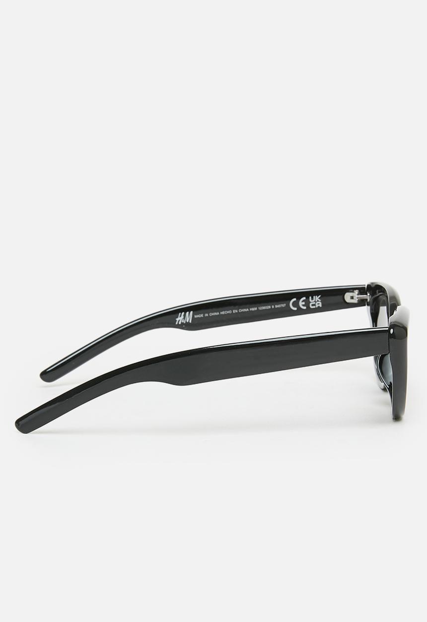 H&M - Cat-eye sunglasses - black