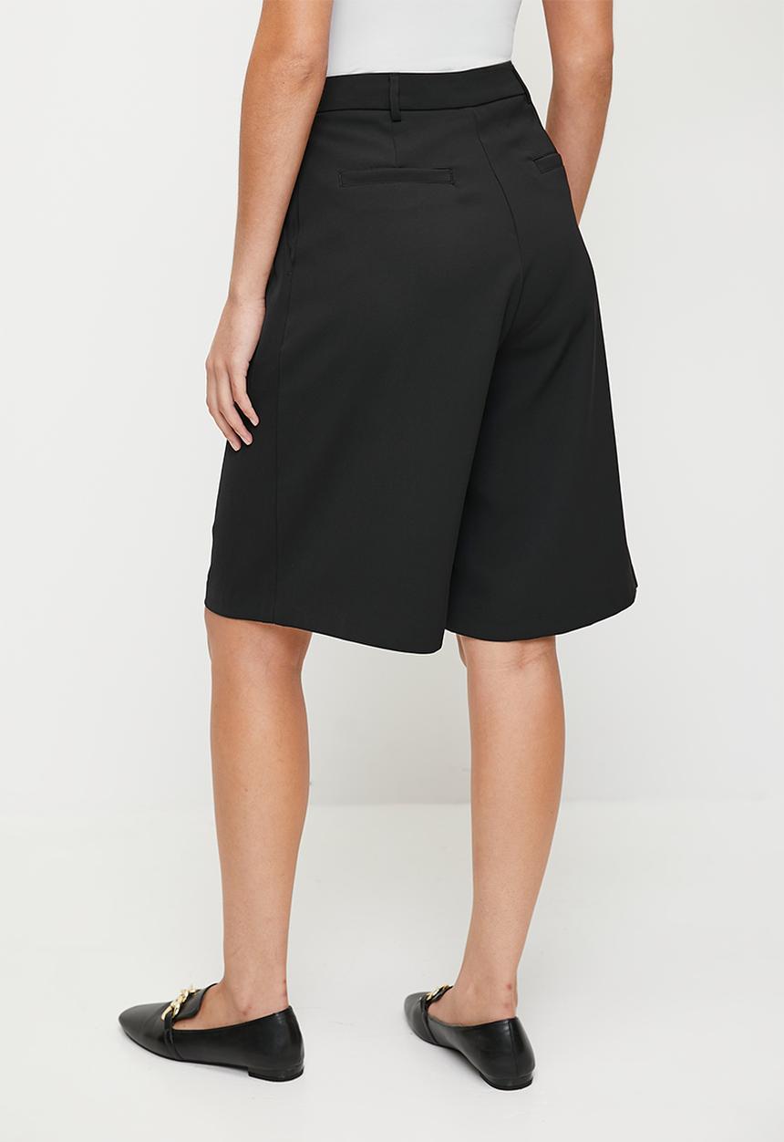 edit - Formal walk short - black