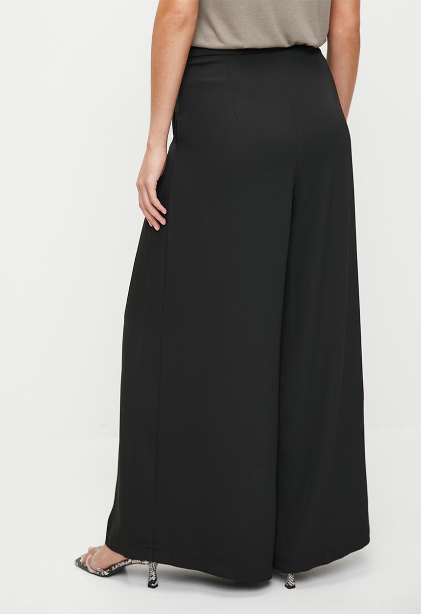 edit - Sewn in pleated pants - black