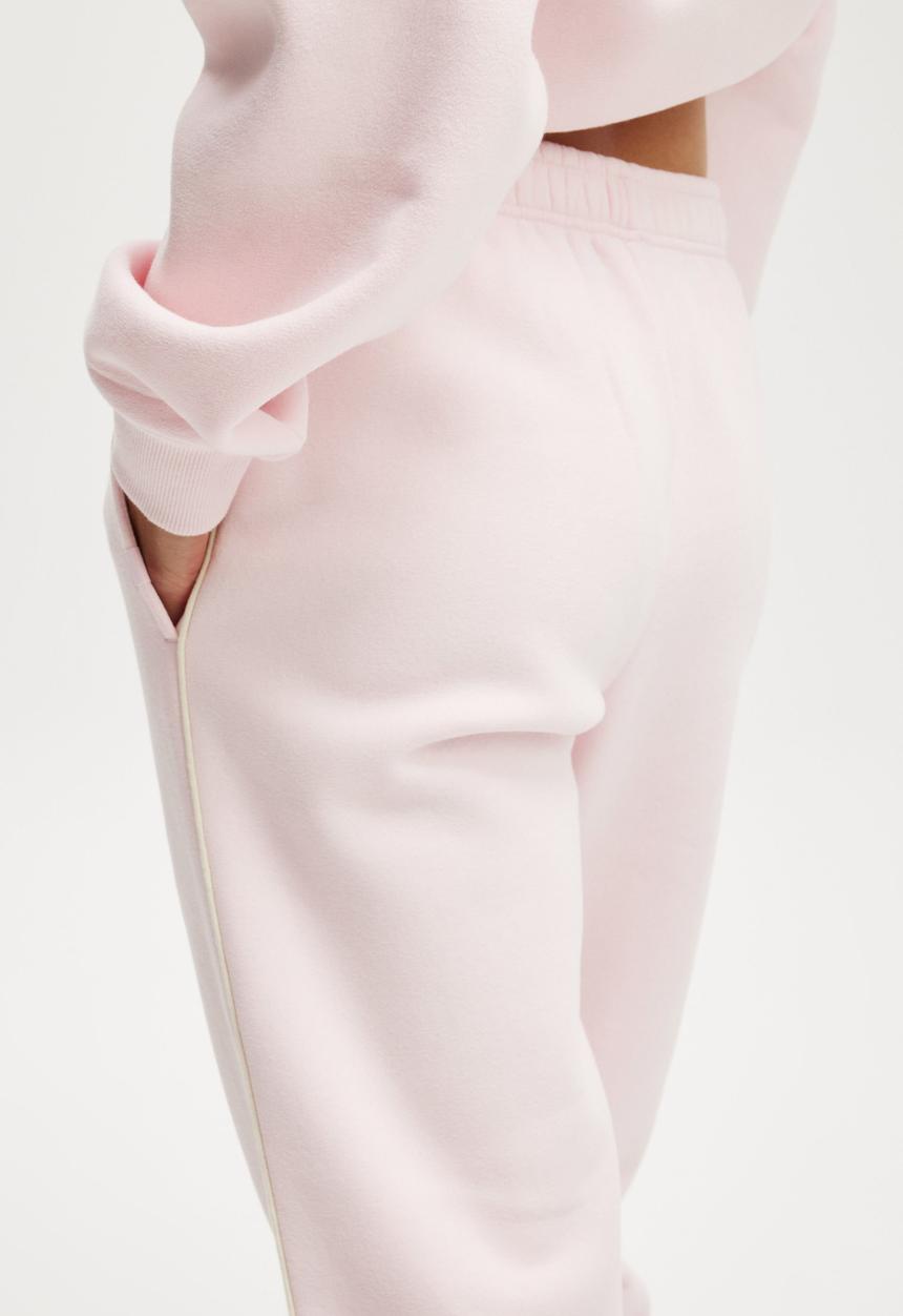 Cotton On - Plush Essential Gym Sweatpant - Cherry Dream/Coconut Milk