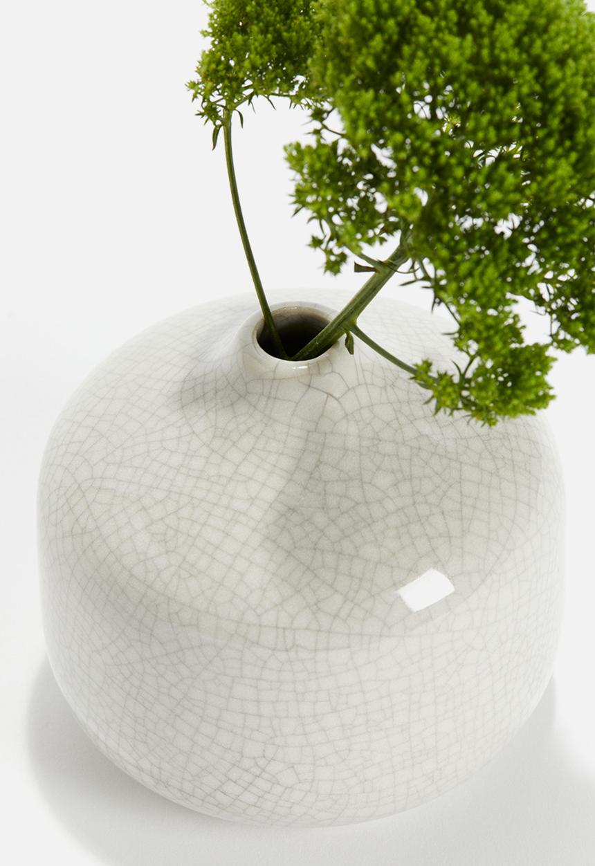 H&M - Small stoneware vase - white patterned