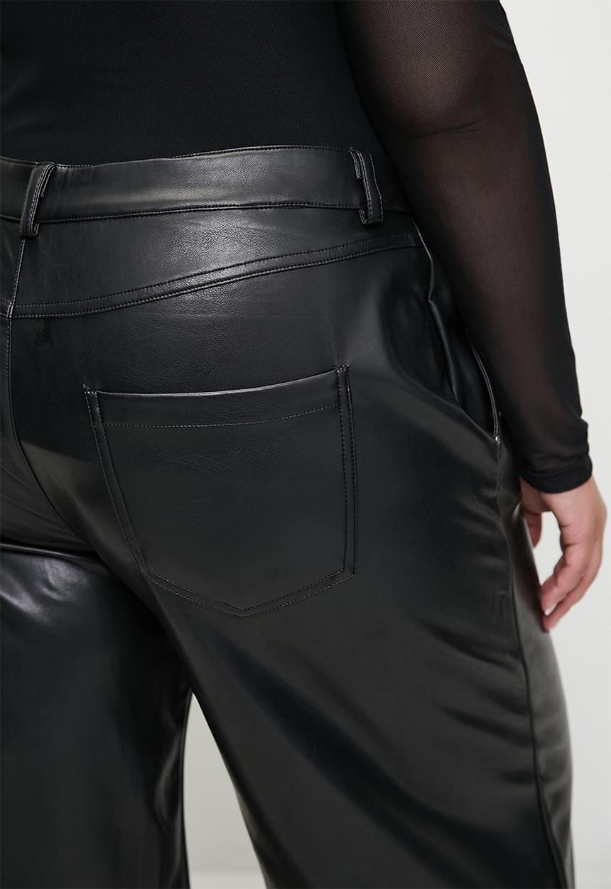 Cotton On - Plus Faux Leather Wide Leg Pant - Black