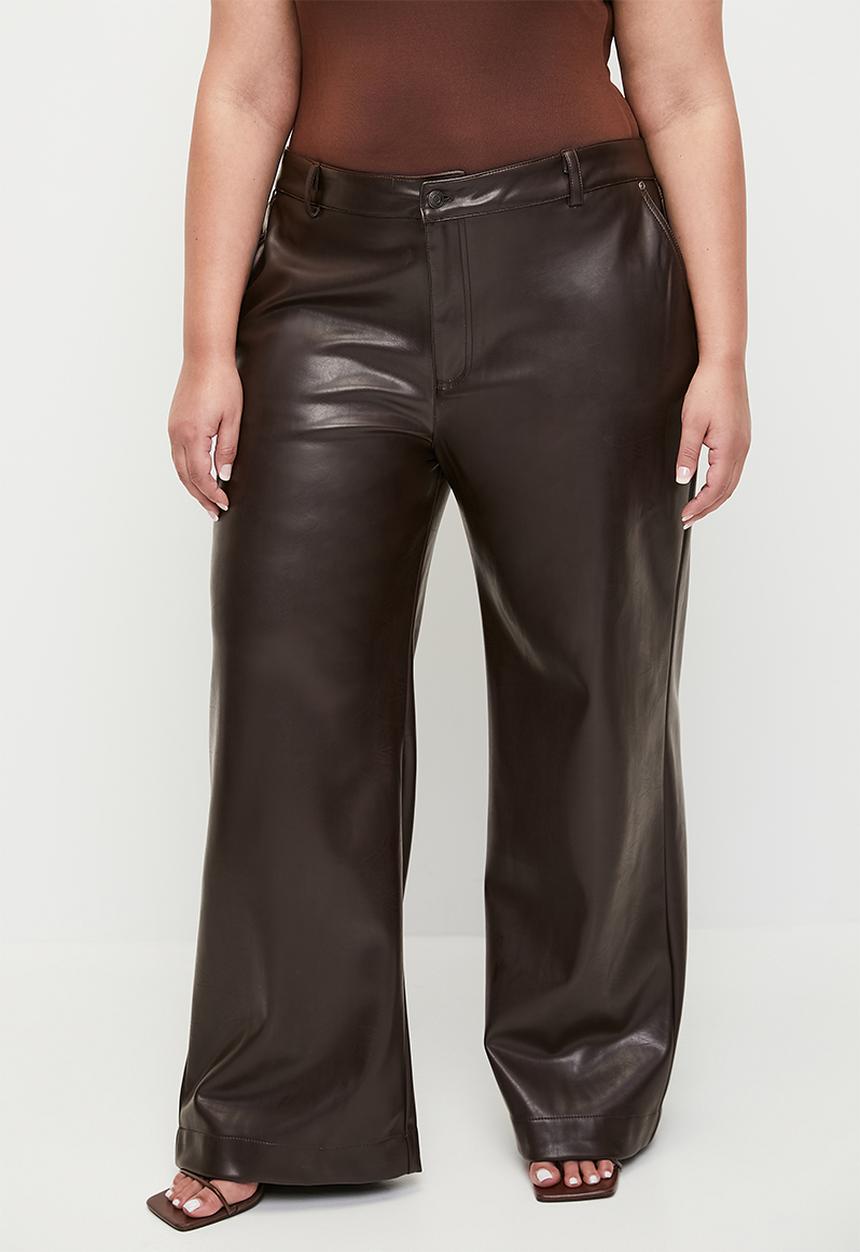 Cotton On - Plus Faux Leather Wide Leg Pant - Brown