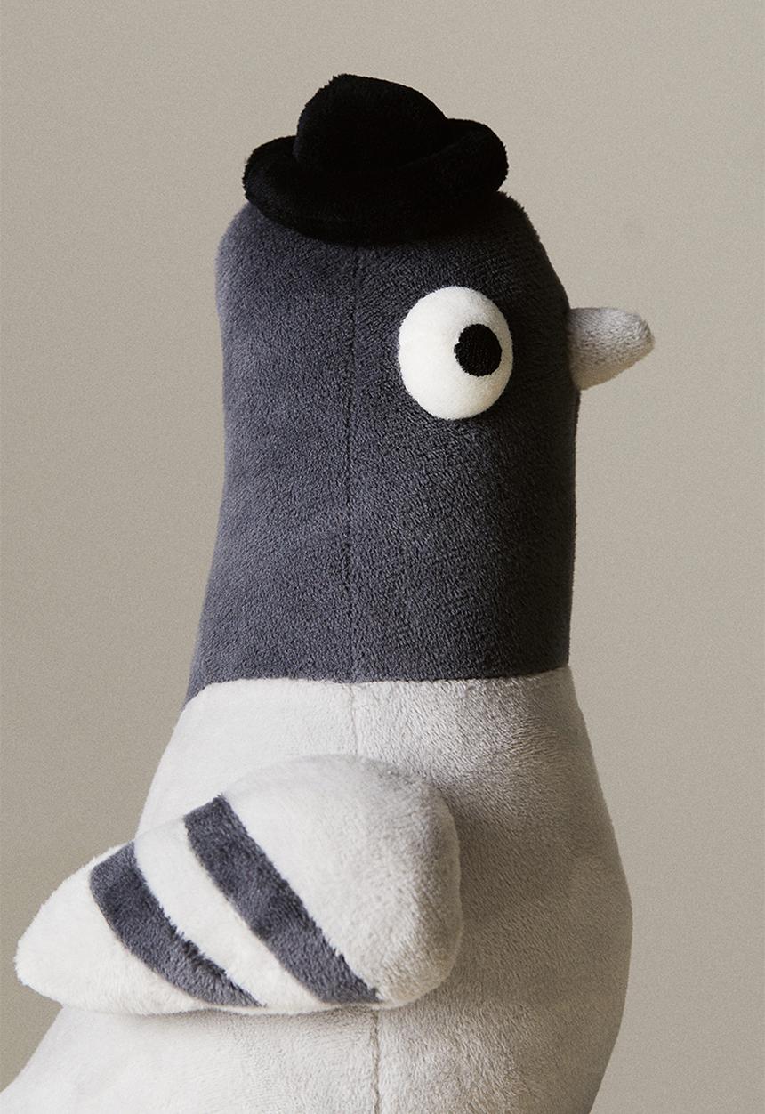 H&M - Pigeon soft toy - light grey