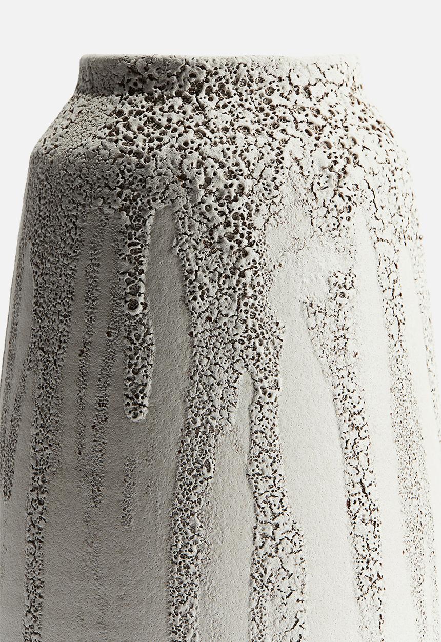 H&M - Tall terracotta vase - light grey patterned