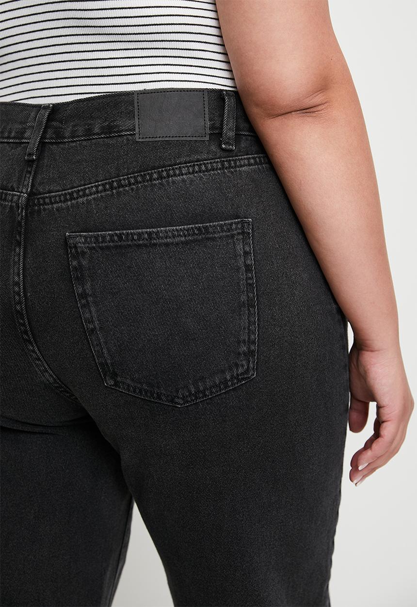 Cotton On - Plus Straight Crop Jean - Graphite Black