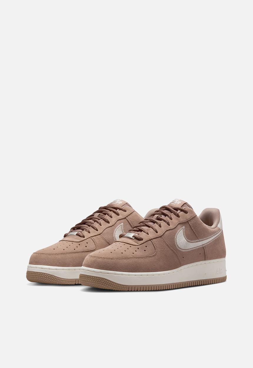 Nike - Air Force 1 '07 lv8