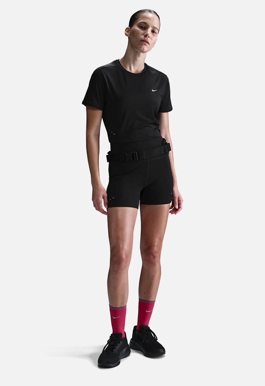 Nike - Nike Swift Top - Black/Reflective Silver