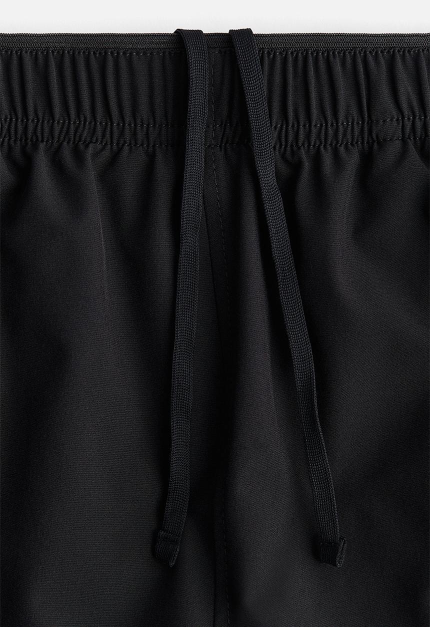 H&M - Mid-length running shorts - black