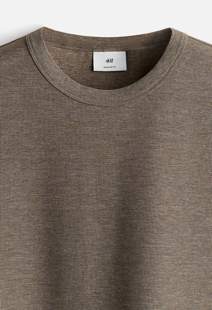 H&M - Regular fit waffled t-shirt - dark beige