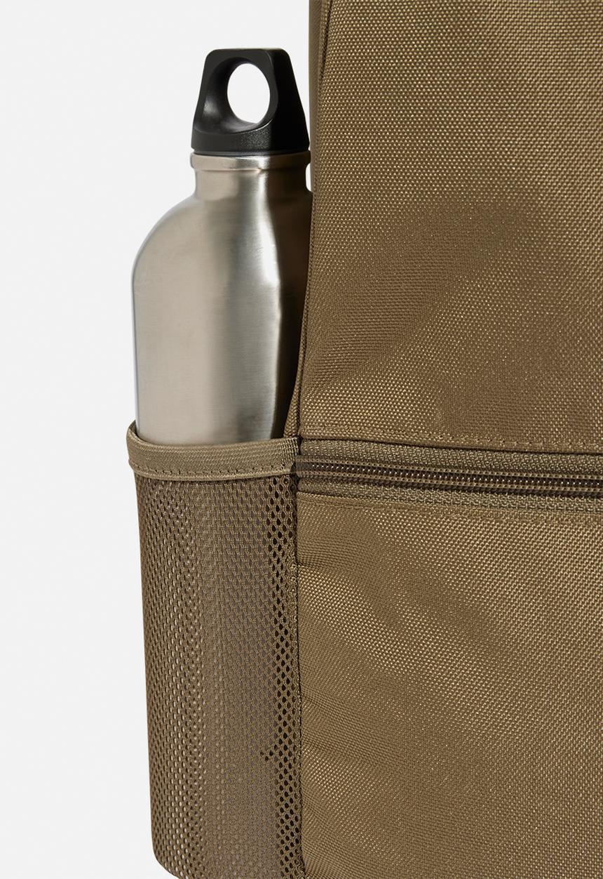 adidas Performance - Clsc Pcase Bp Olistr/Black