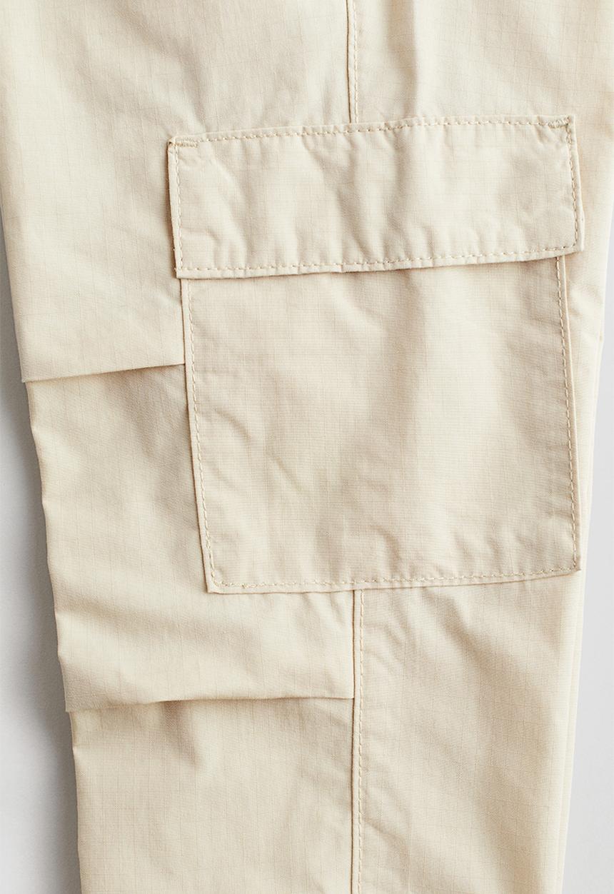 H&M - Cotton cargo trousers - light beige