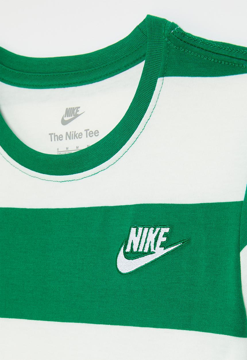 Nike - Nkn club seasonal ss tee - malachite