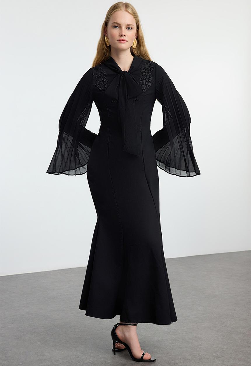 Trendyol - Black Embroidered Chiffon Sleeve Evening Dress